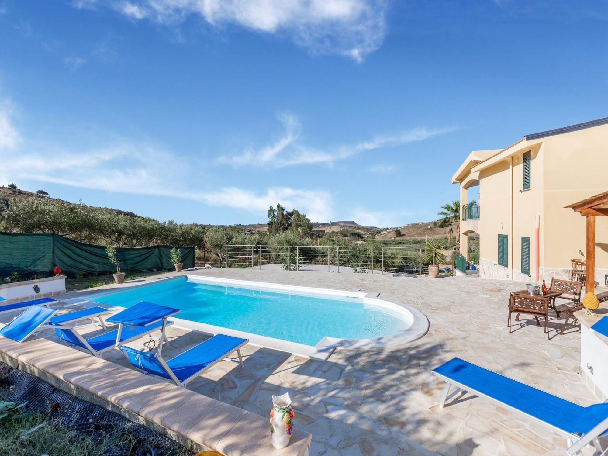 Ravishing Villa In Realmonte With Private Swimming Pool 外观 照片