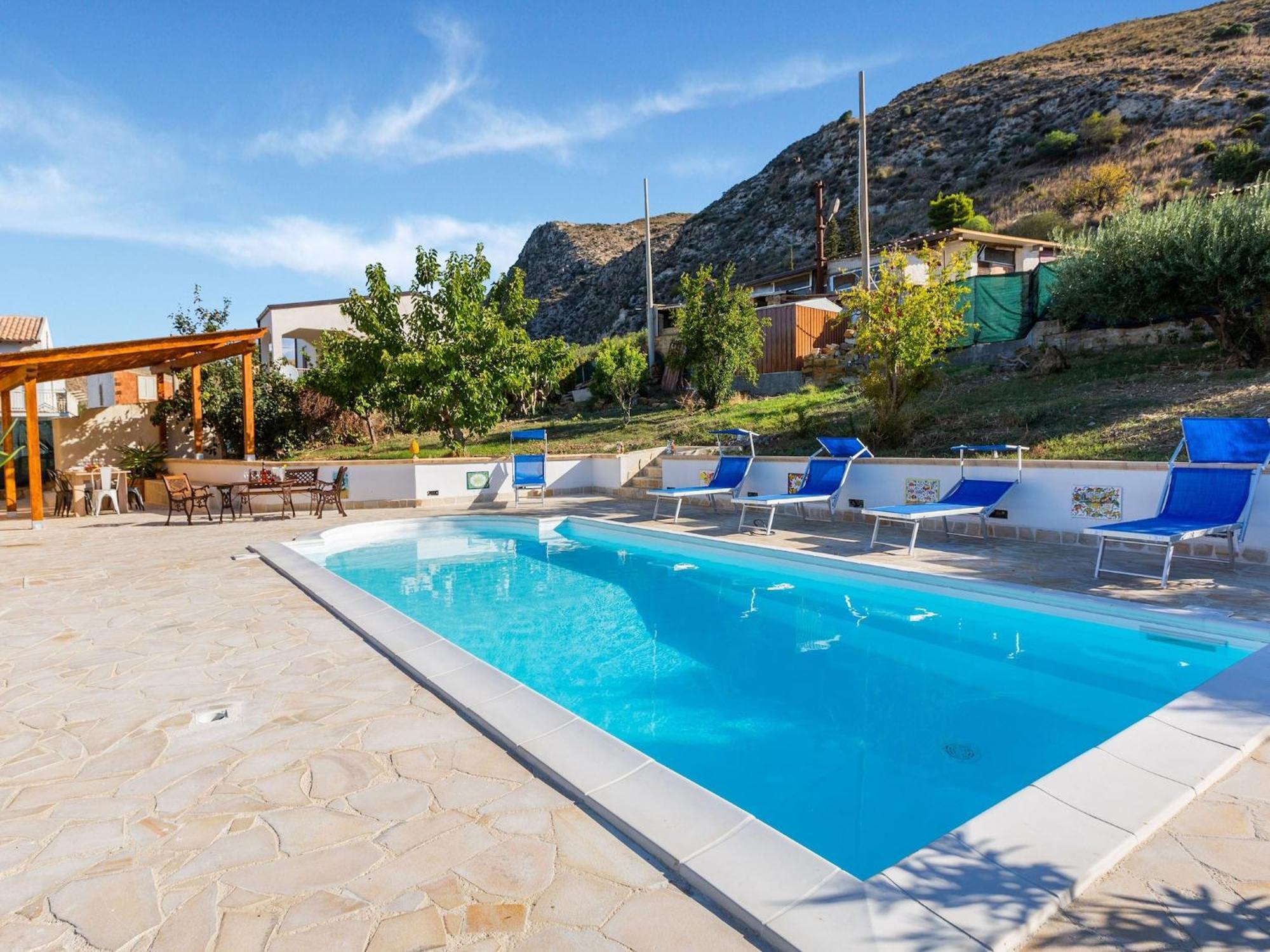 Ravishing Villa In Realmonte With Private Swimming Pool 外观 照片